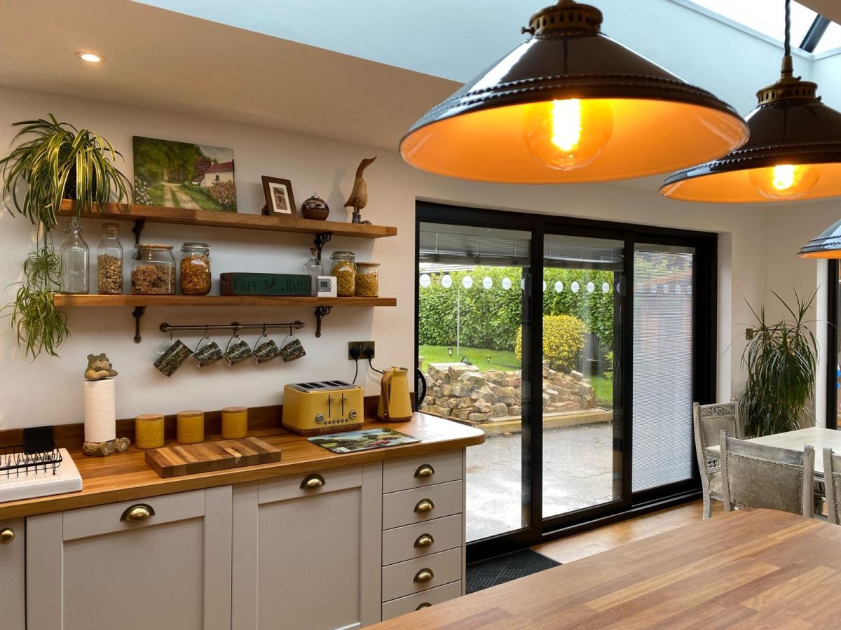 Black Sliding Windows